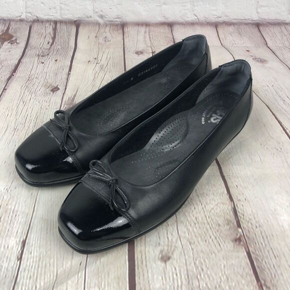 NWOT SAS Coco Slip On Loafer Black Bow Women's Sz 7.5 - Picture 2 of 11